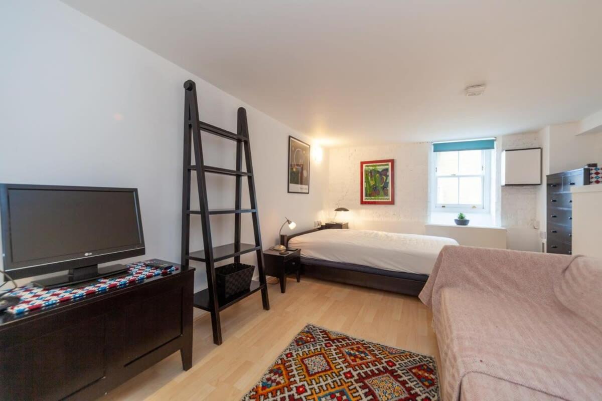 Charming 1 Bedroom Apartment In Old School House London Ngoại thất bức ảnh